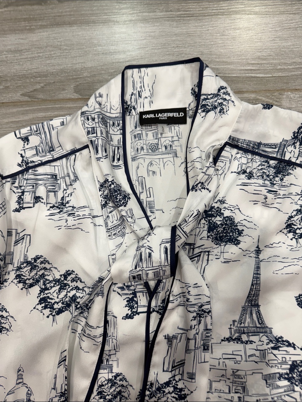 Karl Lagerfeld White & Navy blouse size L - Picture 3 of 6